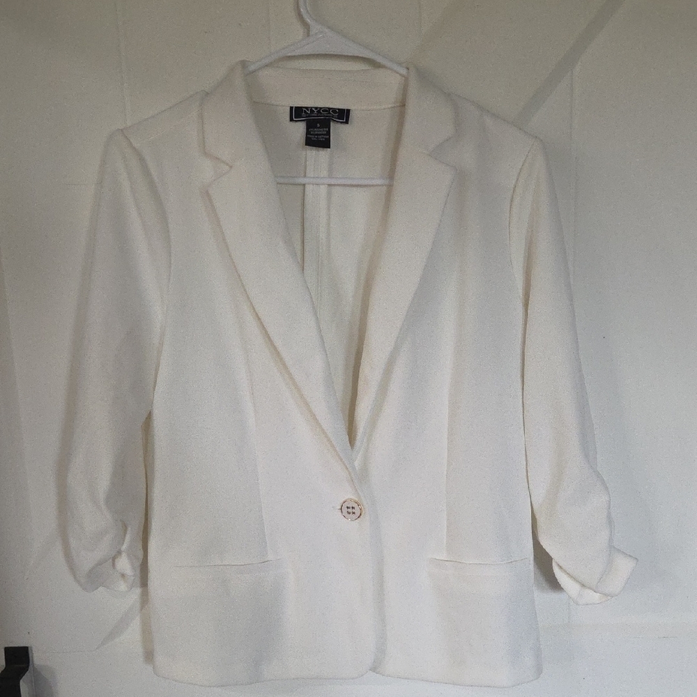 Jones New York Cream Blazer